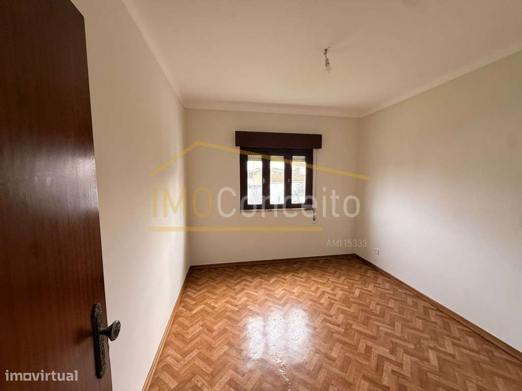 Moradia T3|| Tomar|| Espaço exterior|| - Grande imagem: 4/12