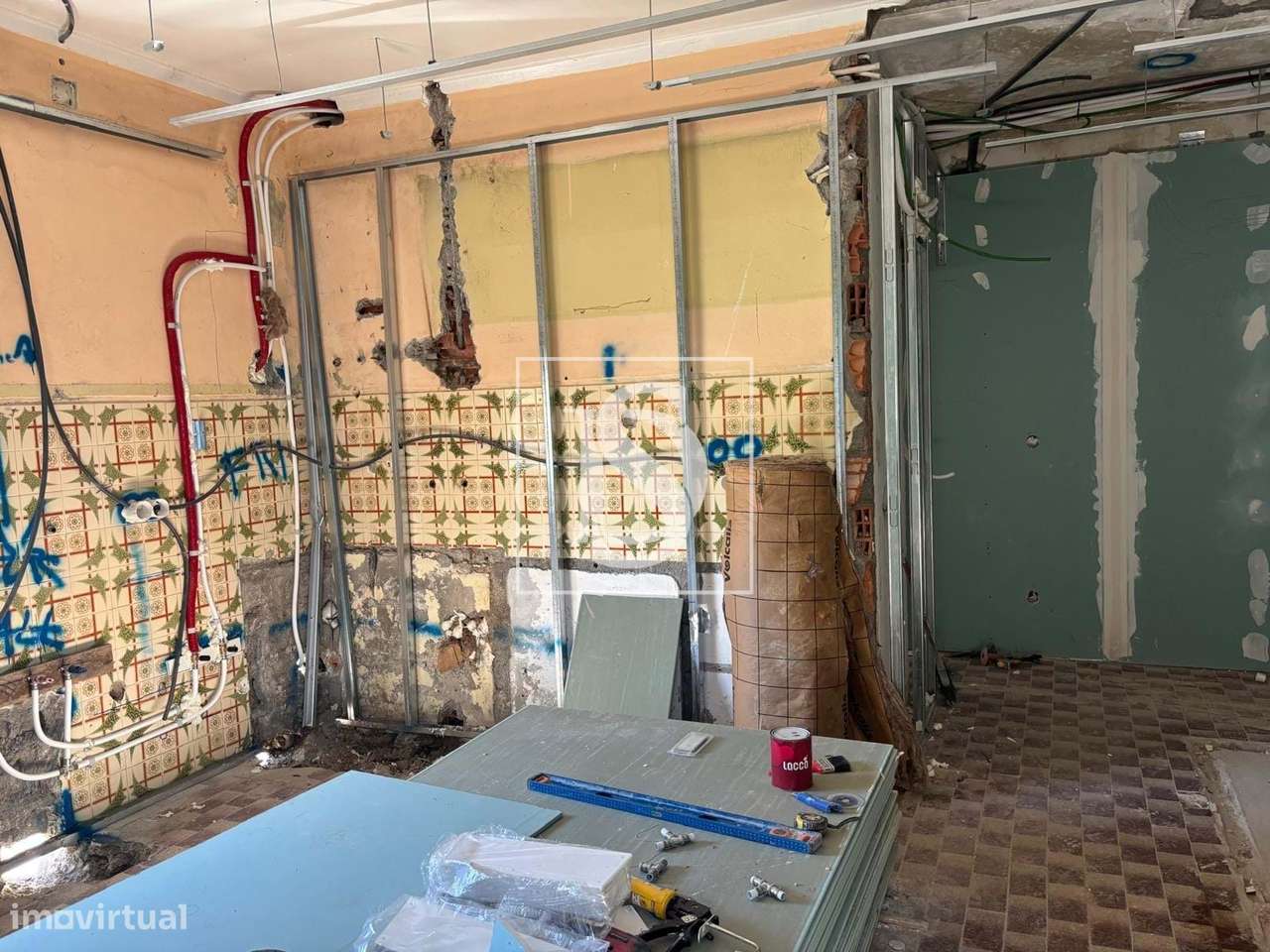 Andar Moradia T2+1 em Barroselas totalmente renovado (R/C)  com quinta-21