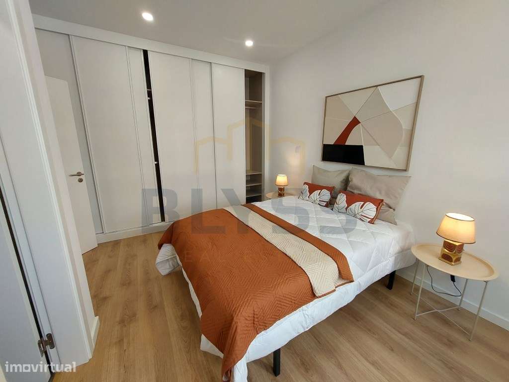 Apartamento T3, totalmente remodelado em Benfica. *Oferta da Escrit... - Grande imagem: 4/20