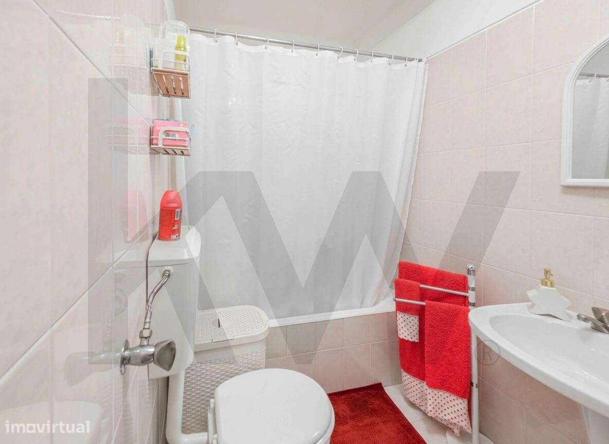 Apartamento T1 Pronto a Habitar com Vista Panorâmica – Bairro do Revol-11