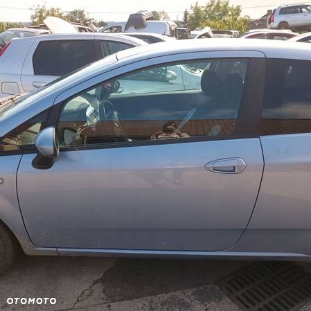 Fiat Grande Punto 3D Drzwi Prawe Lewe 457/B - 1