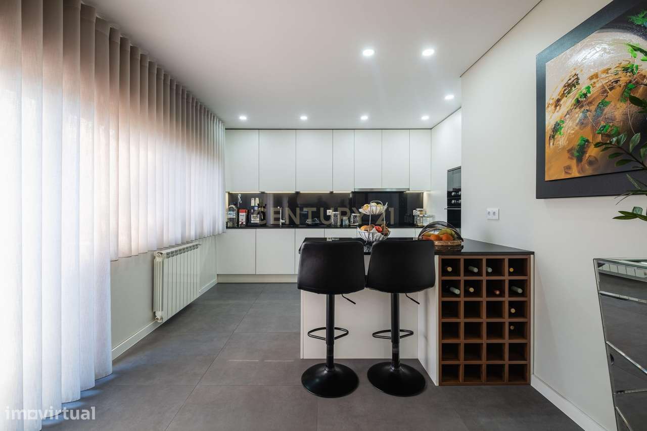 Apartamento duplex T4+1 em Famalicão: Luz, conforto e localização priv - Grande imagem: 5/40
