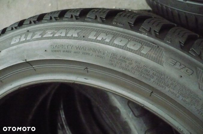 BRIDGESTONE Blizzak LM001 evo 225/45R17 5,6mm 2018 - 3