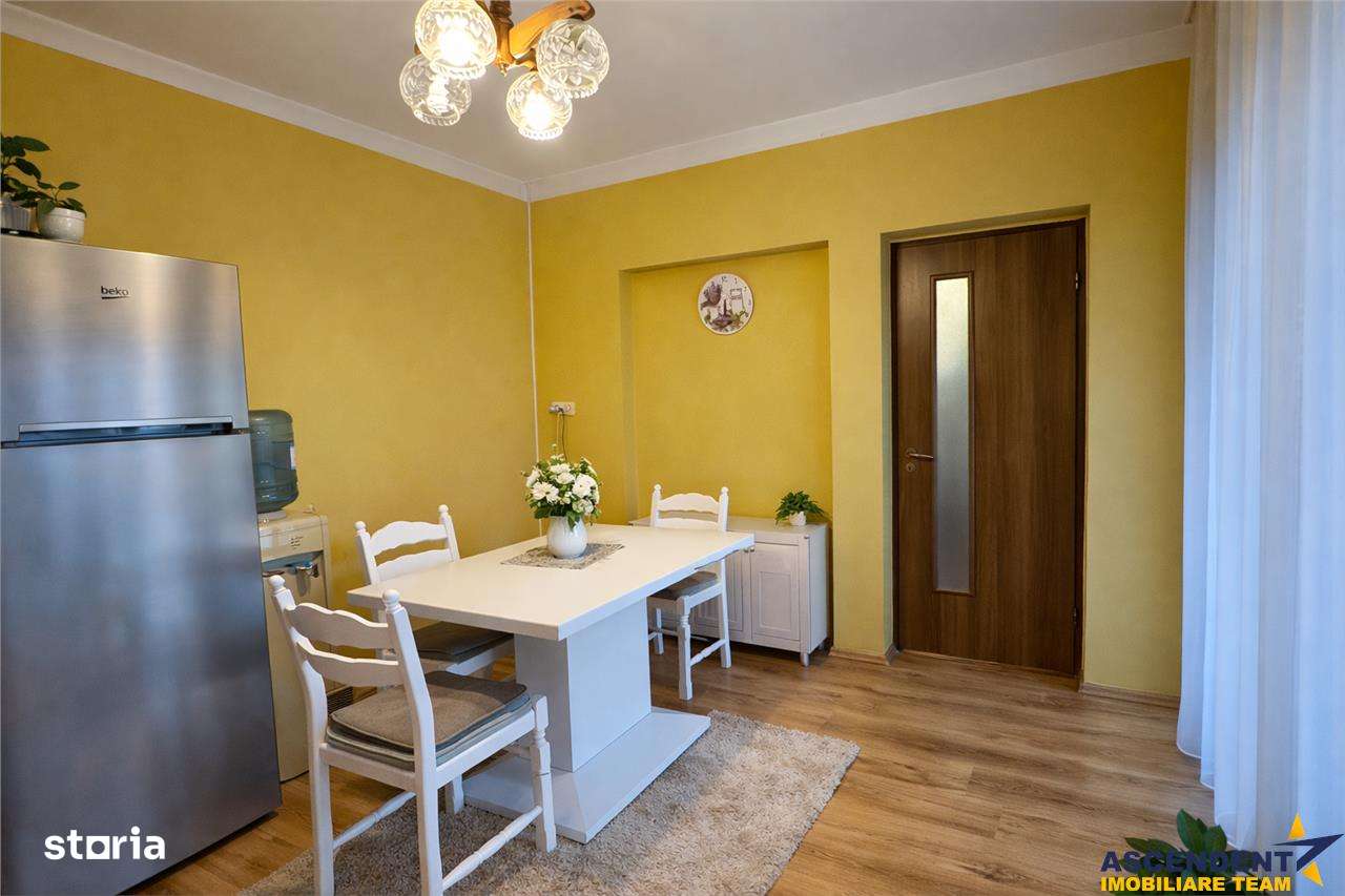 Vila spatioasa in Sancraiu, 2 intrari, foisor, parcare,5 minute de Tar - Imagine principală: 4/16