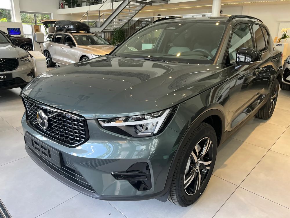 Volvo XC40 B3 Plus Dark 2026