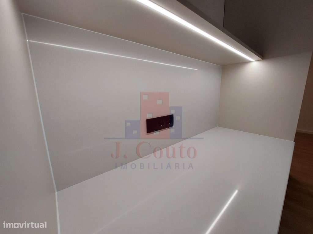 Apartamento T2 em Caldas da Rainha-9