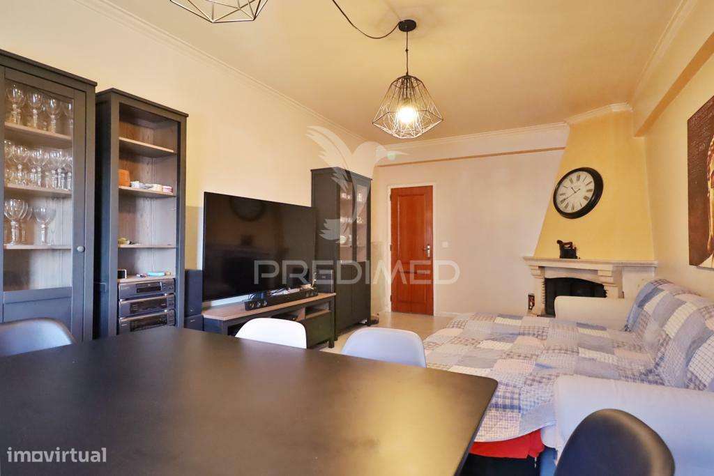 Apartamento com boas áreas e lareira - Grande imagem: 4/9