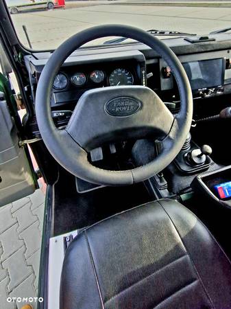 Land Rover Defender 90 2.5 TDI - 28