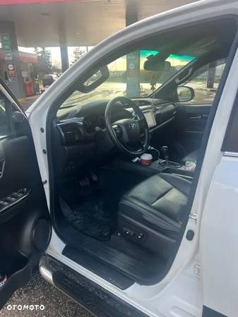 Toyota Hilux 2.4 D-4D Double Cab Dakar 4x4 - 6