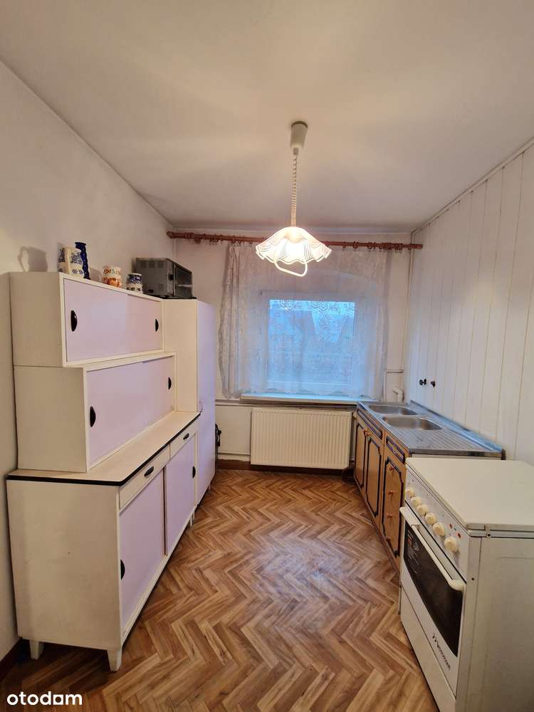 Dom z dużym ogrodem, 2 niezależne mieszkania, garaż i budynek gosp.-14