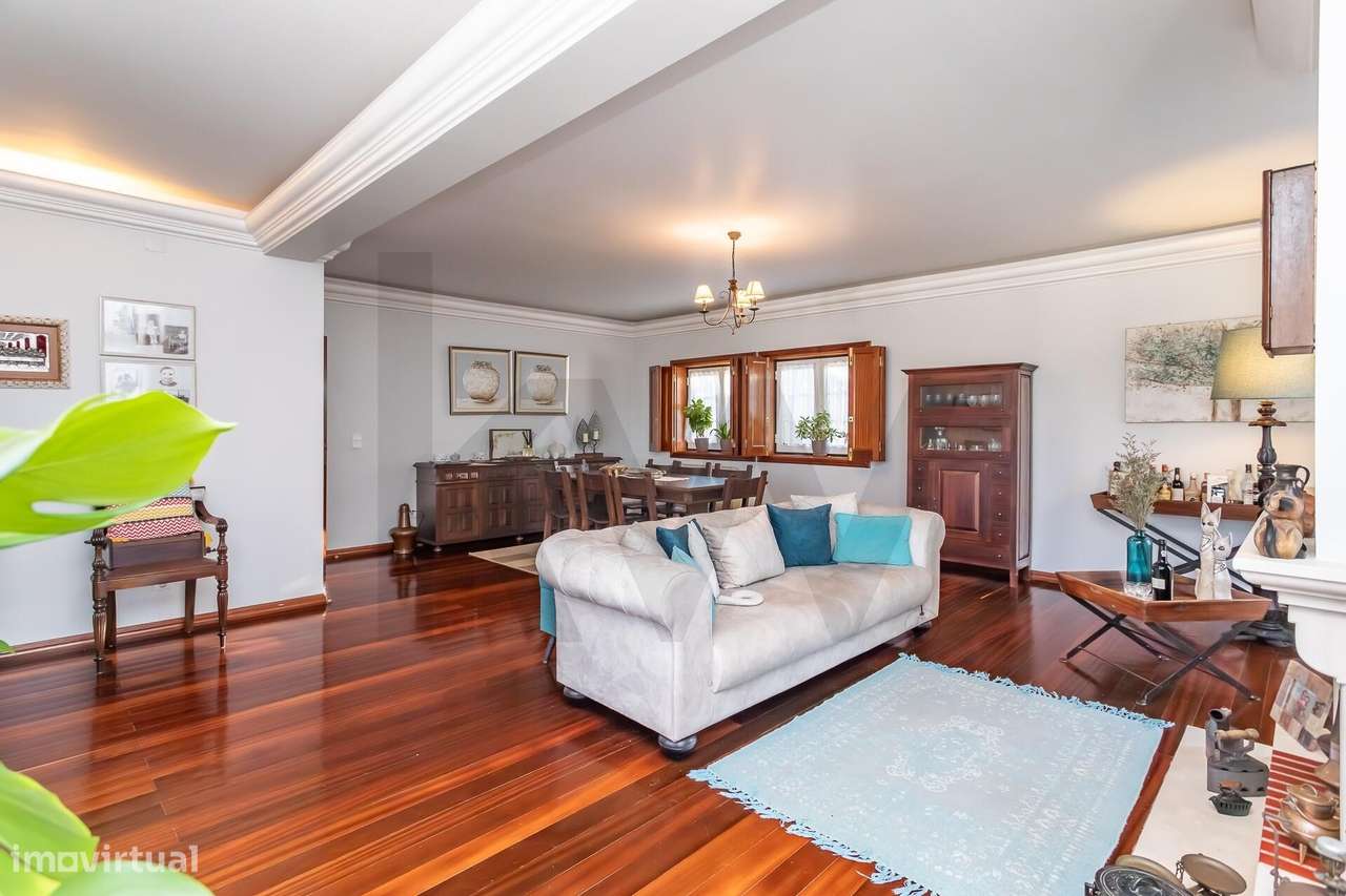 Moradia T3 isolada com 326 m2 inserida num terreno de 790 m2, piscina, - Grande imagem: 5/60