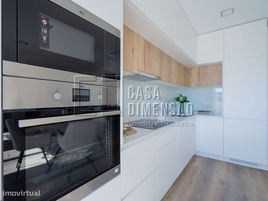 Apartamento T3 com Varanda em Benfica - Totalmente Mobilado e Pront...-30