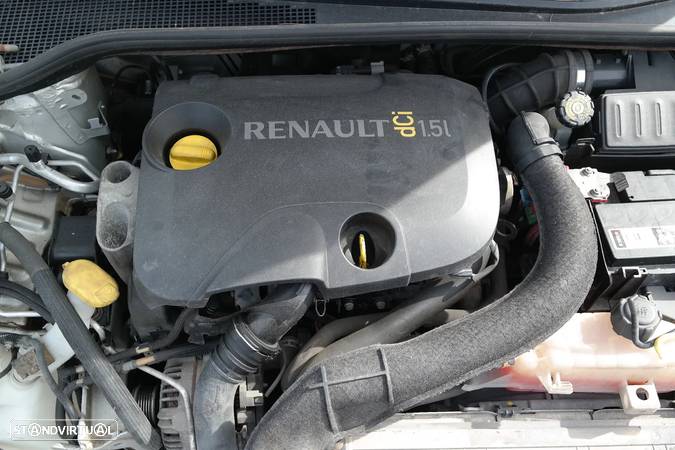 Renault Clio III 1.5 dCi 70 van 3 portas para peças - 4