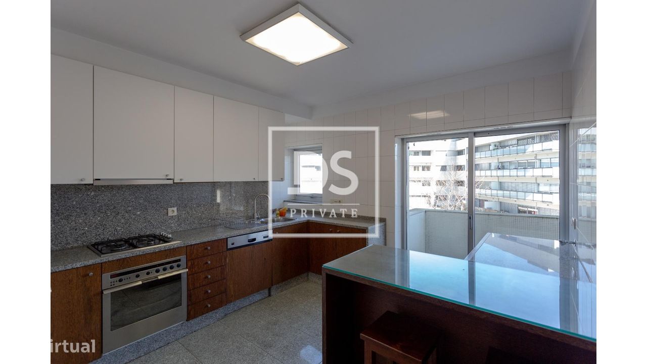 Apartamento T4 em Azurém