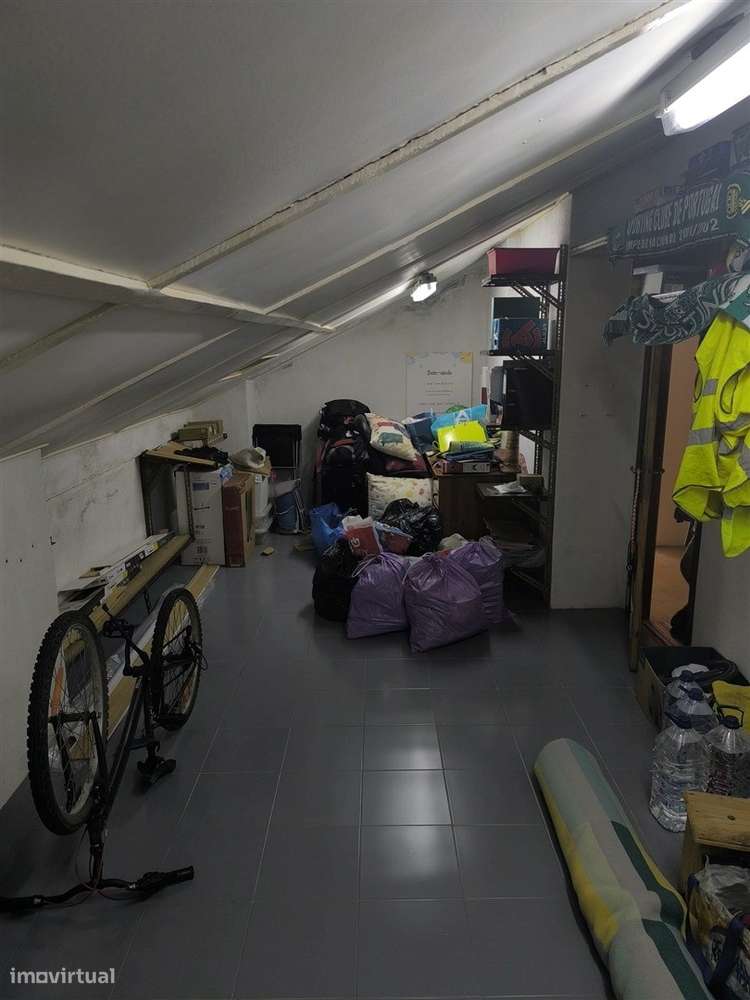 Apartamento T2 Venda em Santa Iria de Azoia, São João da Talha e Bobad-25