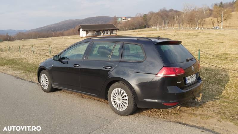 Volkswagen Golf 1.6 TDI DPF Highline - 1