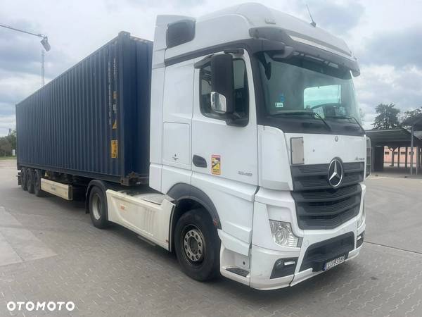 Mercedes-Benz ACTROS - 1