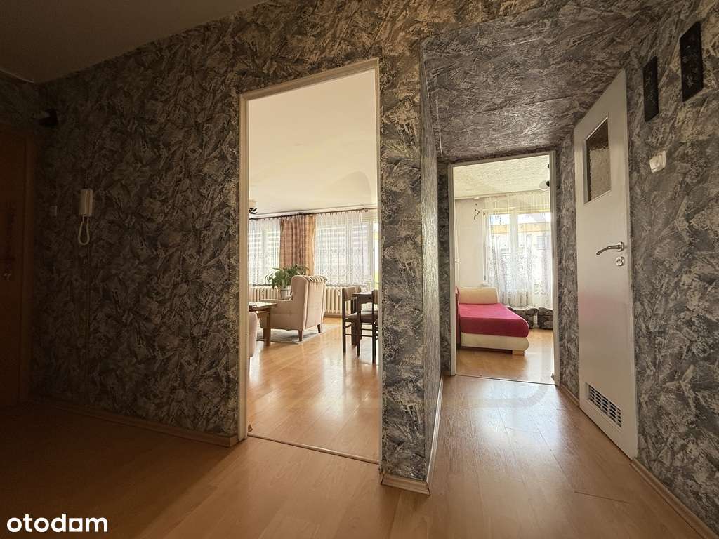 Przestronne mieszkanie w centrum Leszna-12