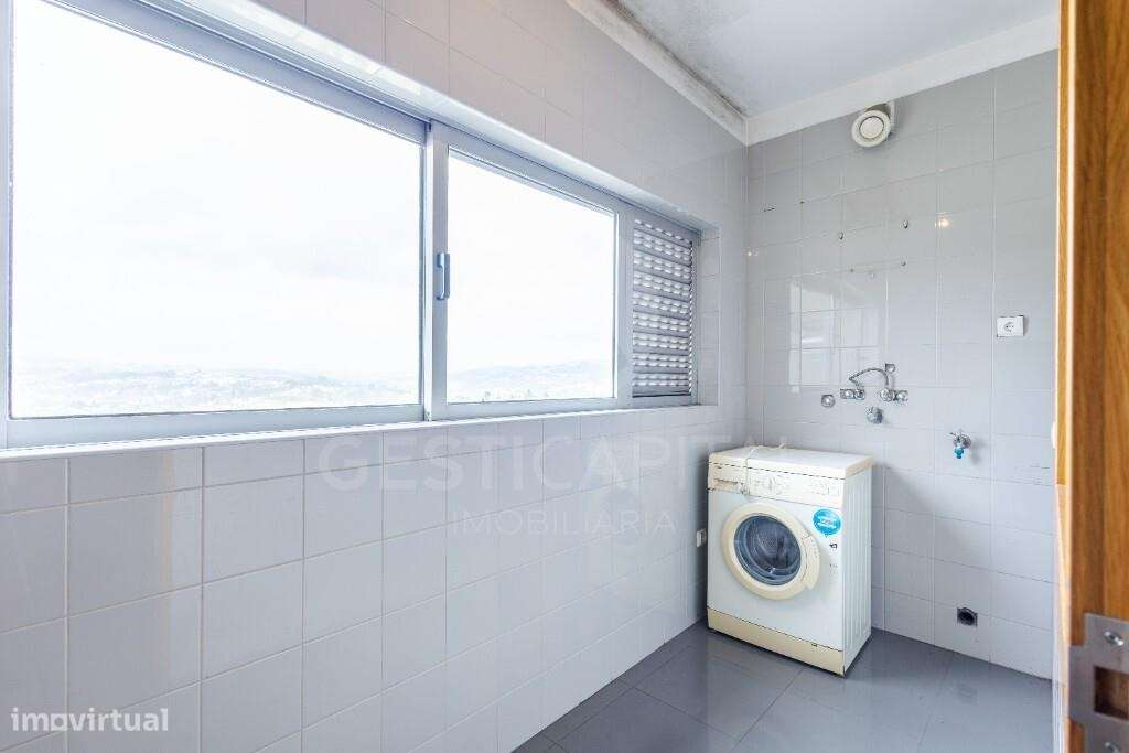 T2 com lugar de garagem no centro do Marco de Canaveses-15