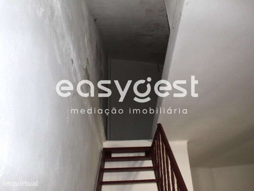 Loja localizada em zona residencial em Santiago do Cacém - Grande imagem: 4/8