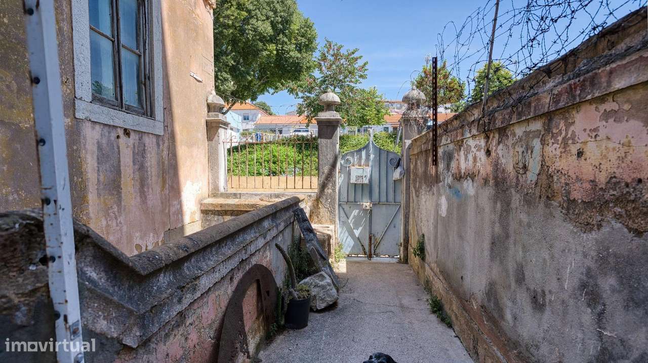 Prédio para reabilitação total | Centro de Setúbal-5