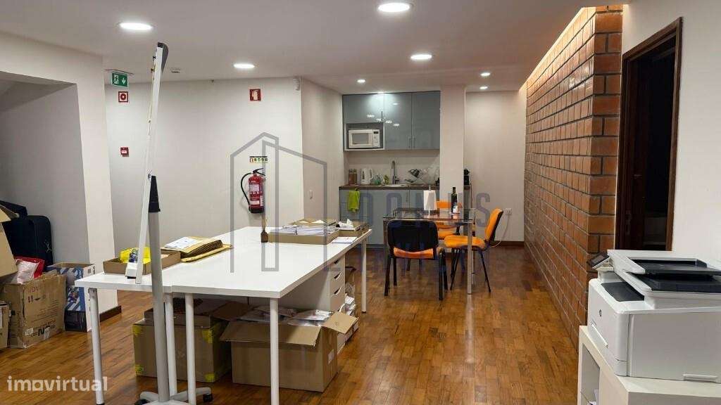 Salas/Escritórios para arrendamento - Grande imagem: 2/19