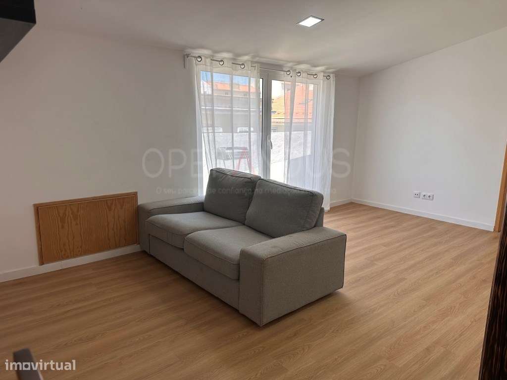 T2 Príncipe Real - Praça das Flores - Terraço-12