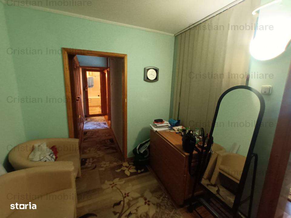 3 camere SPATIOS, ZONA LINISTITA, BARIERA - Imagine principală: 4/7