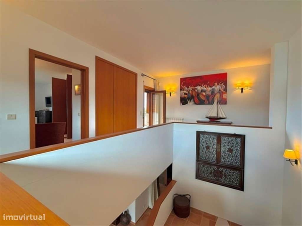 Exclusiva Moradia Independente T4 com Piscina e Lote Adicional | Se...-4