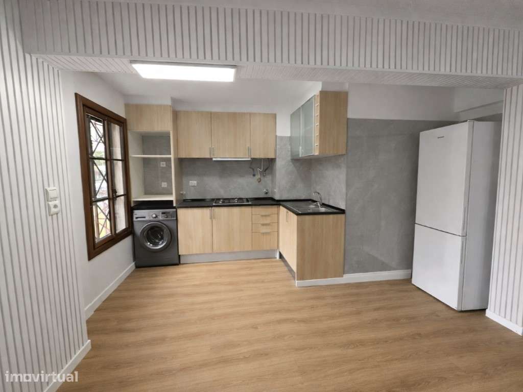 Apartamento T3 totalmente renovado - Grande imagem: 4/18