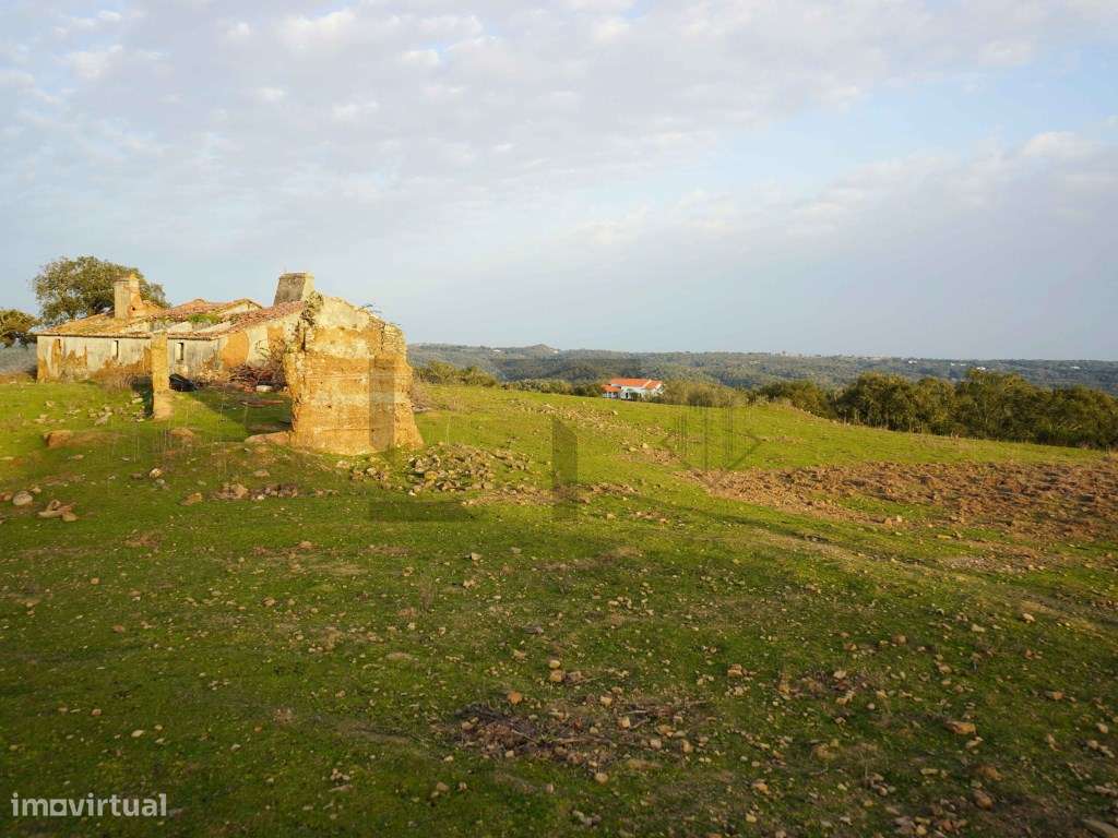Terreno com 2,15 Hectares com Ruina na Serra de Grândola / Melides-14