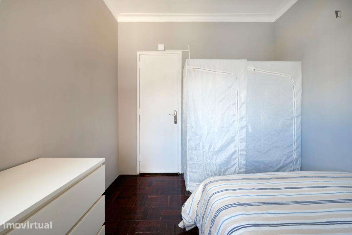 Quarto - localizado em Entrecampos Lisbon - Grande imagem: 5/10