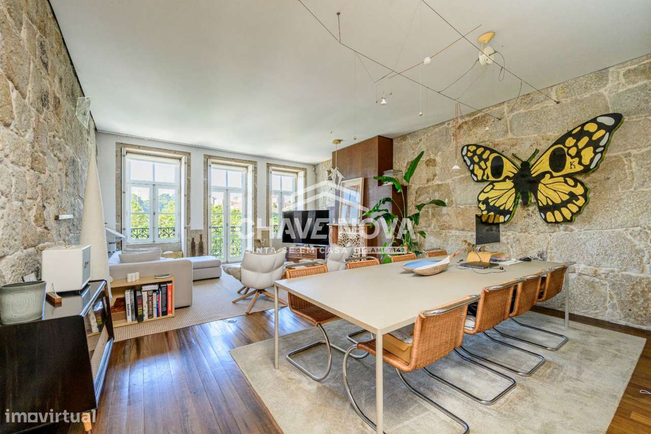 Moradia Geminada V4 c/ Piscina e Vistas Desafogadas sobre o Rio Douro - Grande imagem: 2/25