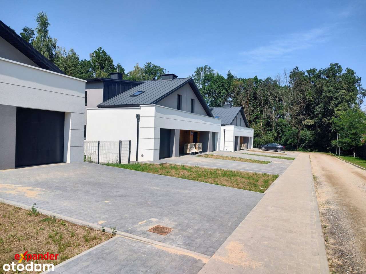 Dom w zabudowie bliźniaczej. Zapraszam - ostanie domy w inwestycji.