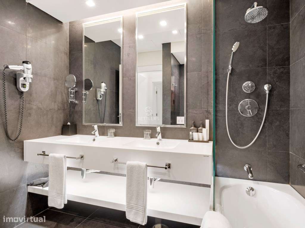 Apartamento T2 em Resort 5* na Quinta da Marinha-12