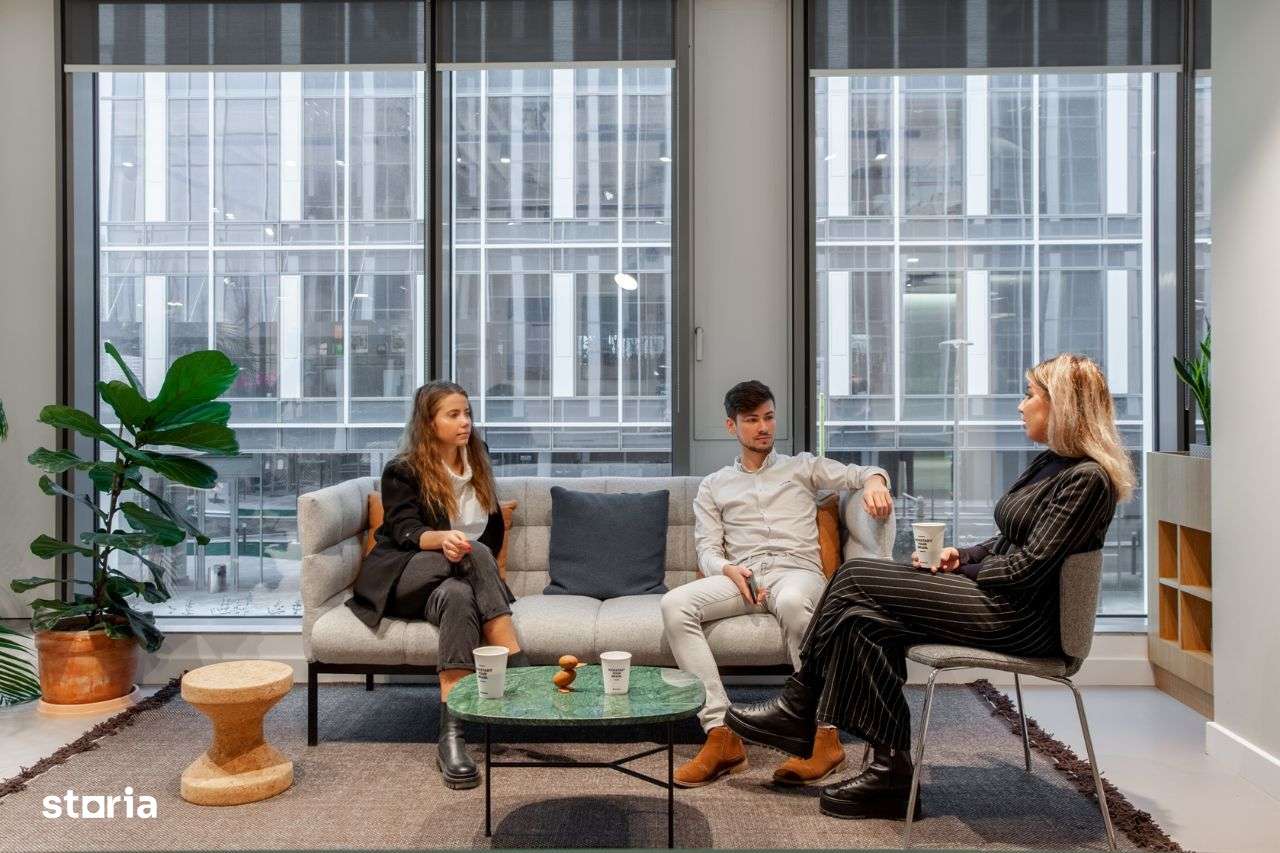 Spațiu de birou frumos proiectat pentru 3 persoană în Spaces Expo - Imagine principală: 5/10