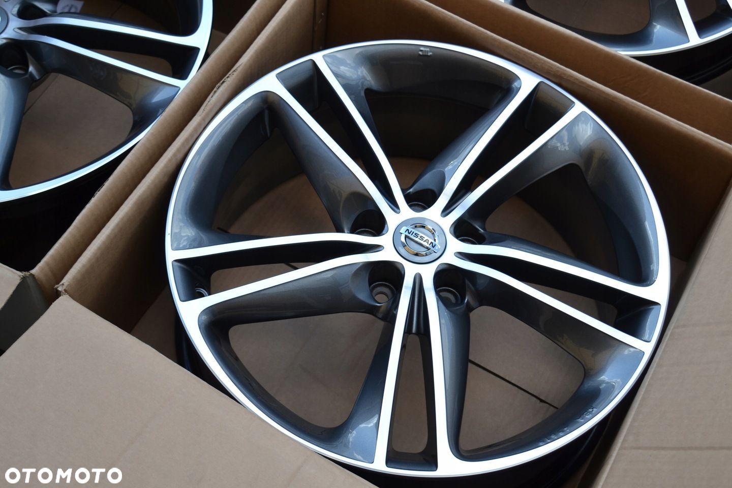 Felgi 19" 5x114,3 NOWE ORYGINAŁ NISSAN QASHQAI J11 J12 - 1