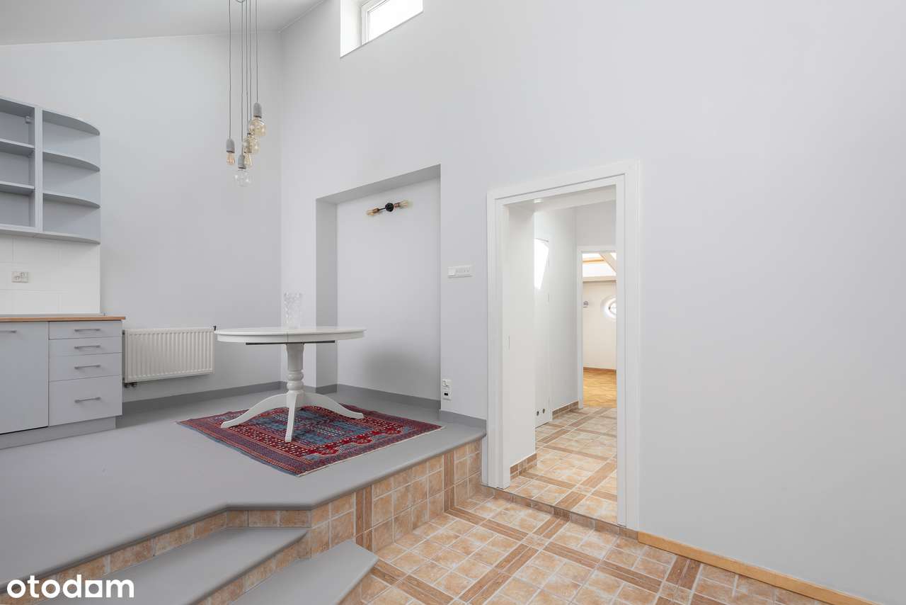 ALEJA RÓŻ | 2/3 pokoje w kamienicy | balkon | Park Ujazdowski-9