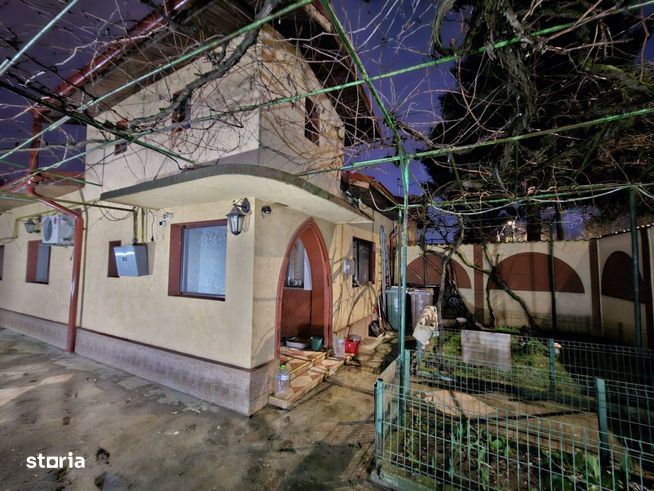 Laminorului I Casa de vanzare I Parter + Pod I 124 mp I Curte IParcare-1