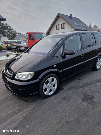 Opel Zafira 2.2 DTI Elegance - 1