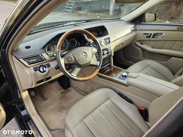 Mercedes-Benz Klasa E 500 T 4Matic Automatik Avantgarde - 6