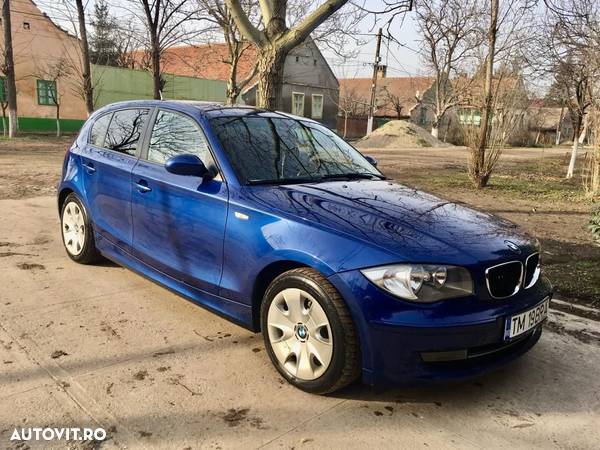 BMW Seria 1 118d - 4