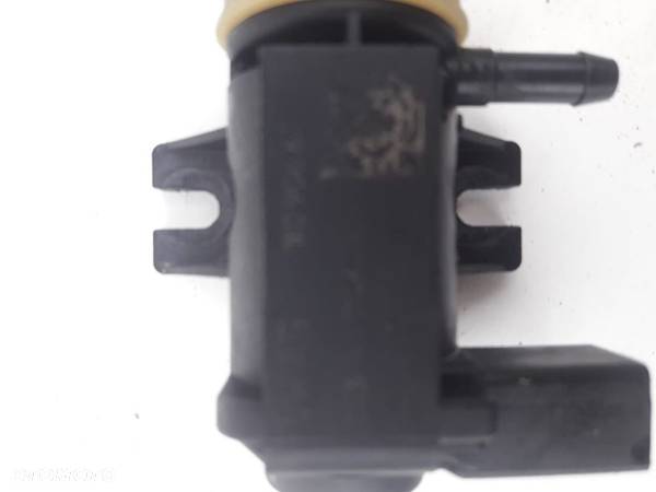 Zawor podcisnienia EGR VW AUDI SKODA OCTAVIA 3 1.6 TDI  04L131051F - 2