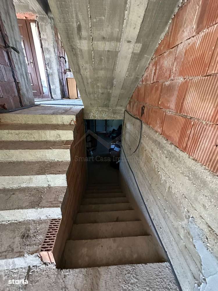 Casa Valea Adanca CUG Demisol+parter+ etaj - Imagine principală: 4/18