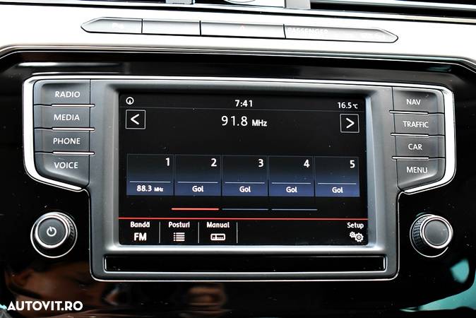 Volkswagen Passat Variant 2.0 TDI DSG (BlueMotion Technology) Highline - 26