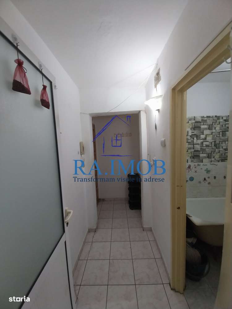 Apartament 2 camere,  3/4 - Vest - Erou Moldoveanu Marian - 34000 euro-6