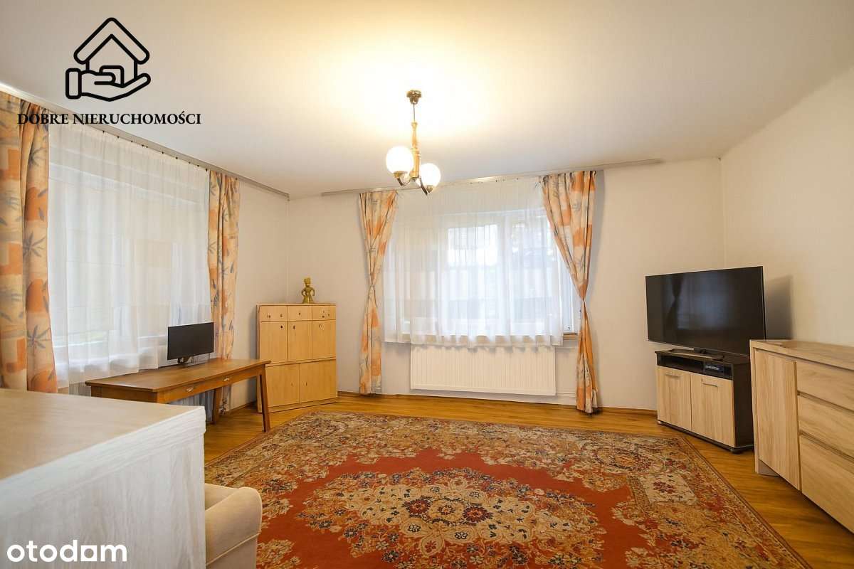 Dom na dużej działce z budynkami gospodarczymi. - Pełny obrazek: 1/9