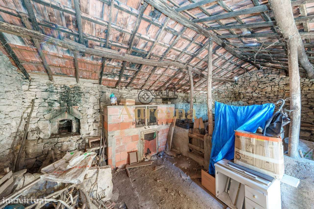 Barracões com 2832m2 de terreno - Zambujal - Atouguia - Grande imagem: 5/12