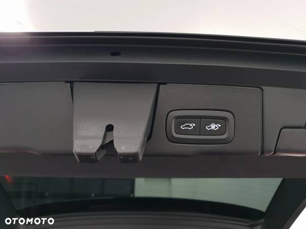 Volvo XC 60 B4 D Geartronic RDesign - 10