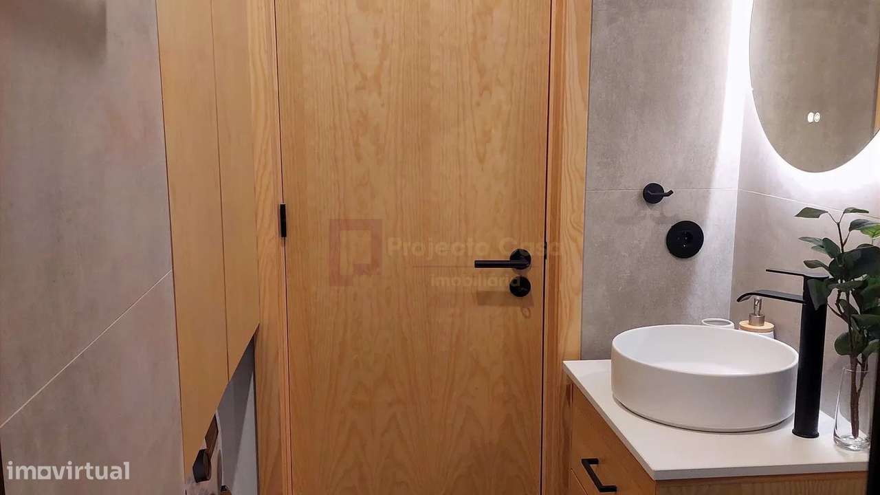 Apartamento T0+1 Mobilado Porto-14